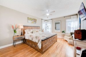 Vacation Rental In Lubbock - The Island - Coconutz
