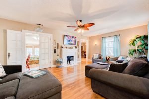 Vacation Rental In Lubbock - The Island - Living Room