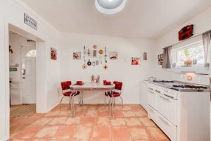 Vacation Rental In Lubbock - The Island - Kitchen