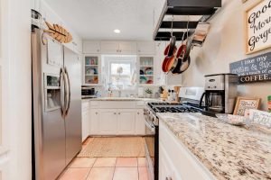 Vacation Rental In Lubbock - The Island - Kitchen