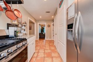 Vacation Rental In Lubbock - The Island - Kitchen