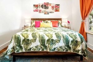 Vacation Rental In Lubbock - Freaky Tiki - Bedroom