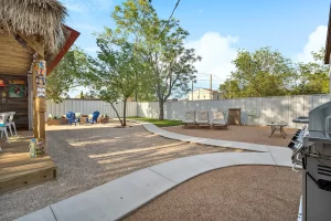 Vacation Rental In Lubbock - The Hut - Backyard