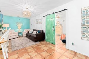 Vacation Rental In Lubbock - The Island - Living Room