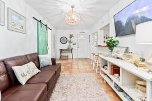 Vacation Rental In Lubbock - The Island - Living Room