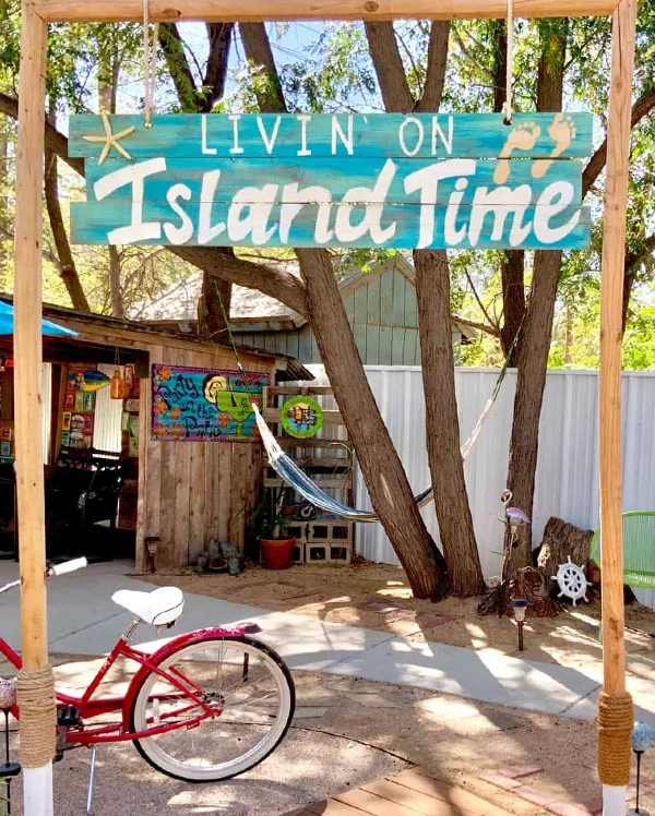 Vacation Rentals in the Heart of Lubbock Texas by 21 Raider Alley